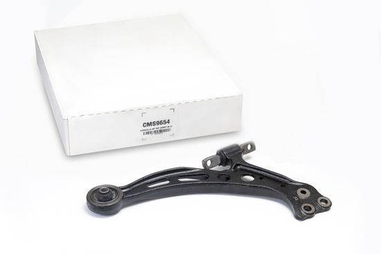Picture of FRONT CONTROL ARM AND BALL JOINT ASSEMBLY RIGHT FOR CAMRY 2.5 2010 by TOYOTA